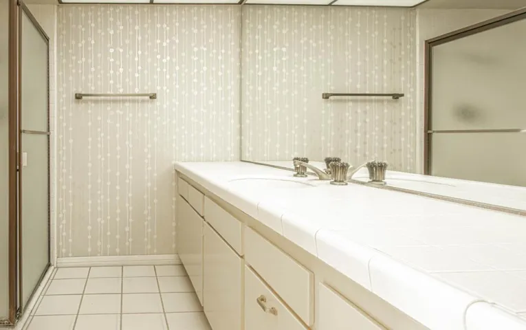 3RD BATHROOM
