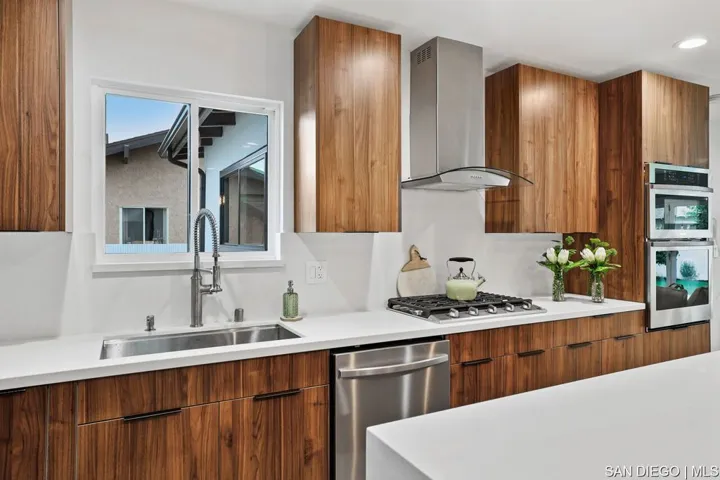 417 S Camellia St, Anaheim, California 92804