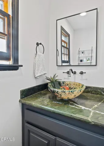 28-web-or-mls-UpmarketMedia_11371Gle-21