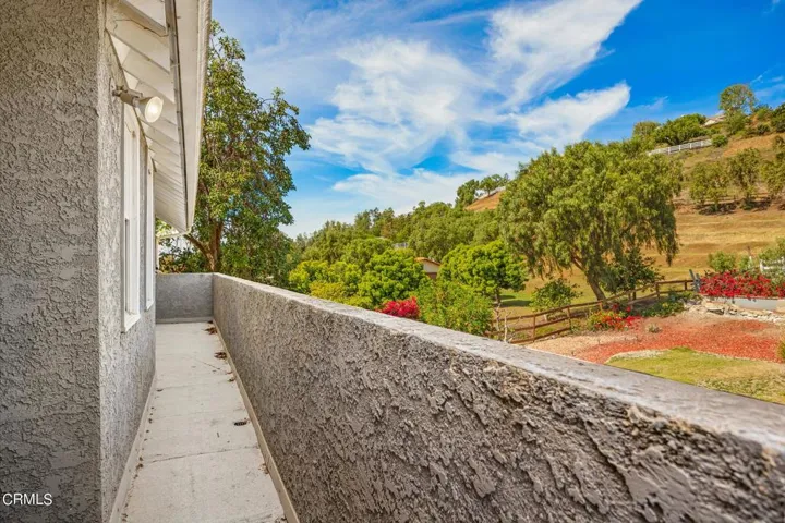 34-web-or-mls-UpmarketMedia_11371Gle-38