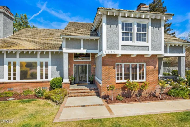 2-web-or-mls-UpmarketMedia_11371Gle-2