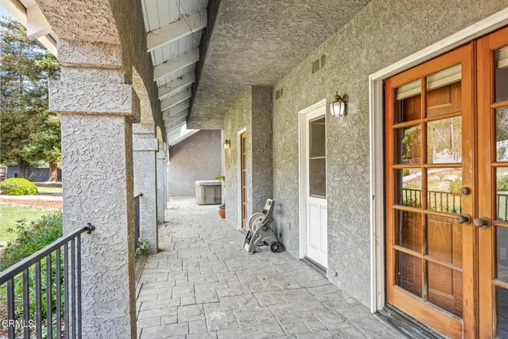 38-web-or-mls-UpmarketMedia_11371Gle-39