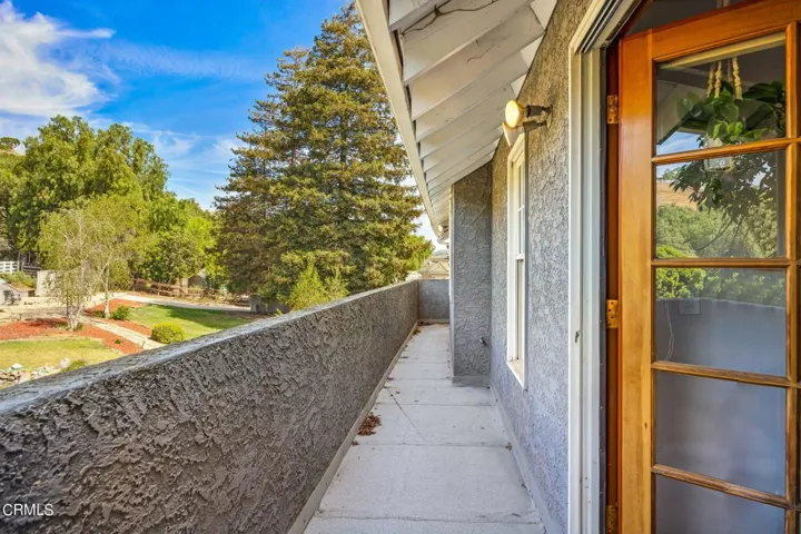 33-web-or-mls-UpmarketMedia_11371Gle-36