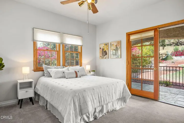 25-web-or-mls-UpmarketMedia_11371Gle-23