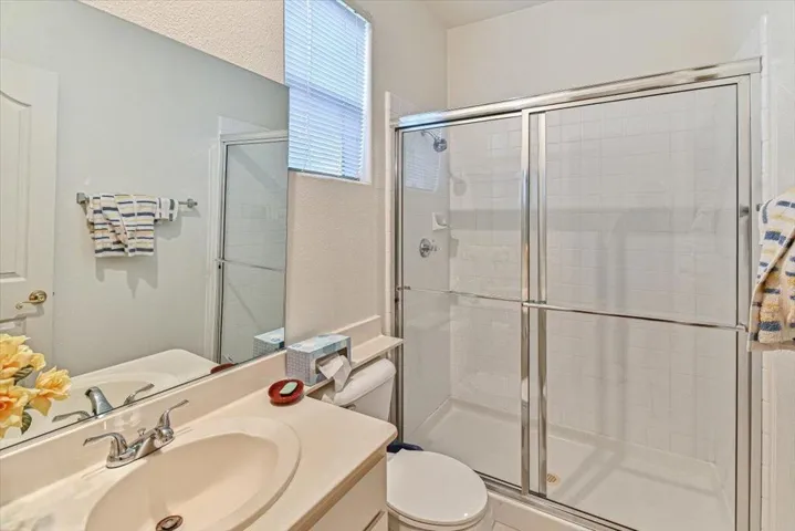 22-68419 Pasada Rd-22