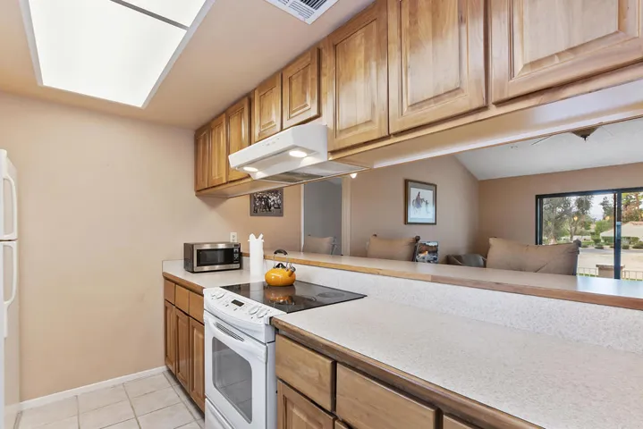 011_Kitchen