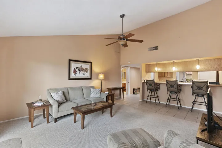 007_Living Room