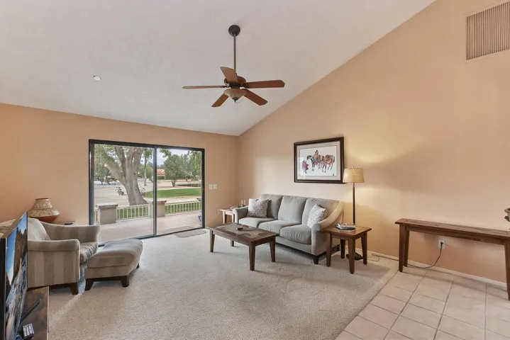 005_Living Room