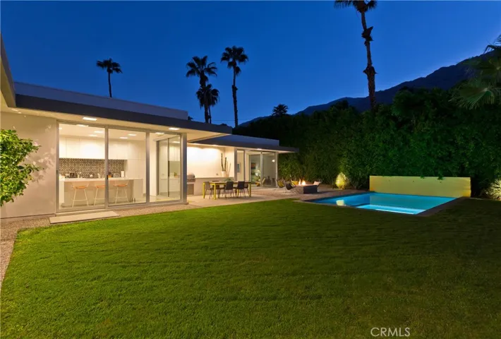 123 W Camino Carmelita, Palm Springs, California 92264