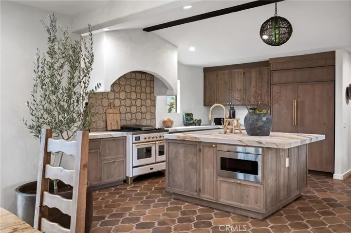 225 W Camino Carmelita, Palm Springs, California 92264