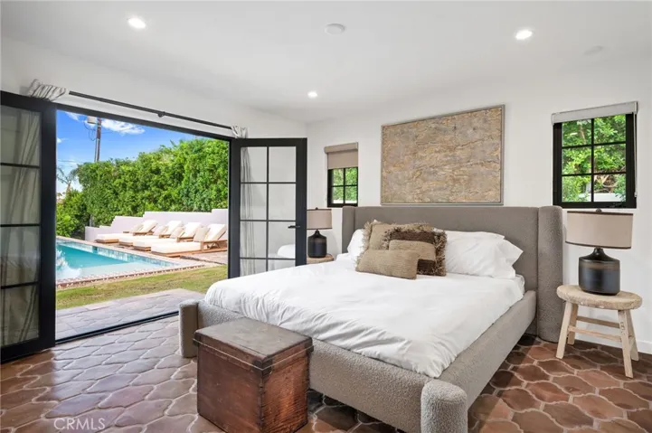 225 W Camino Carmelita, Palm Springs, California 92264