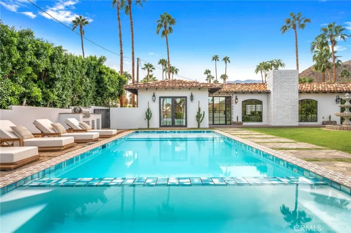 225 W Camino Carmelita, Palm Springs, California 92264
