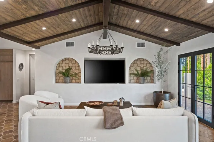 225 W Camino Carmelita, Palm Springs, California 92264