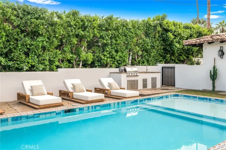225 W Camino Carmelita, Palm Springs, California 92264
