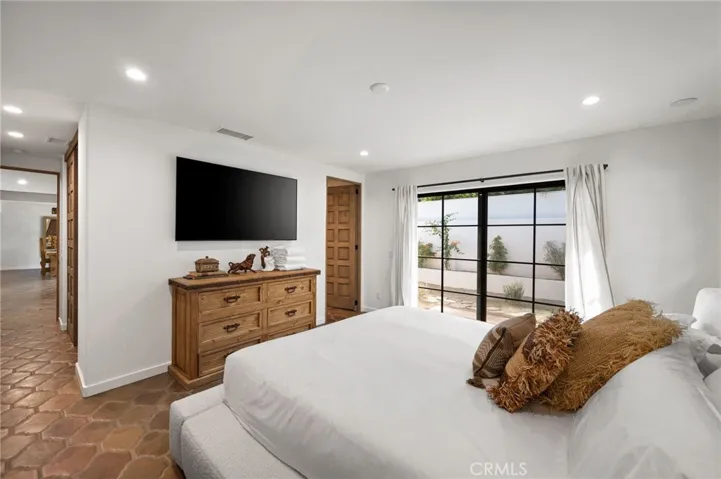 225 W Camino Carmelita, Palm Springs, California 92264