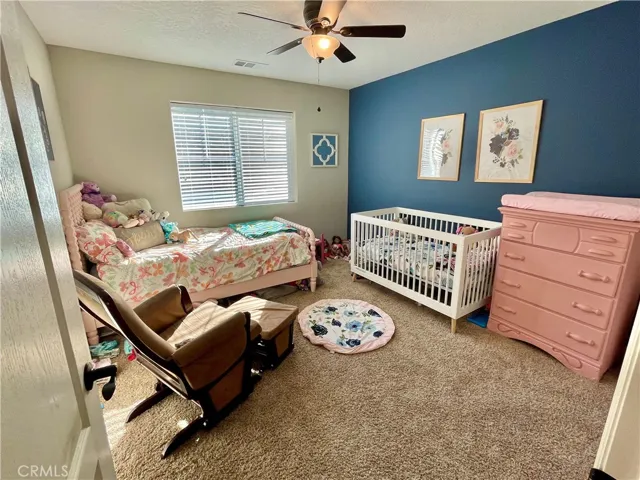 4th bedroom (upstairs)