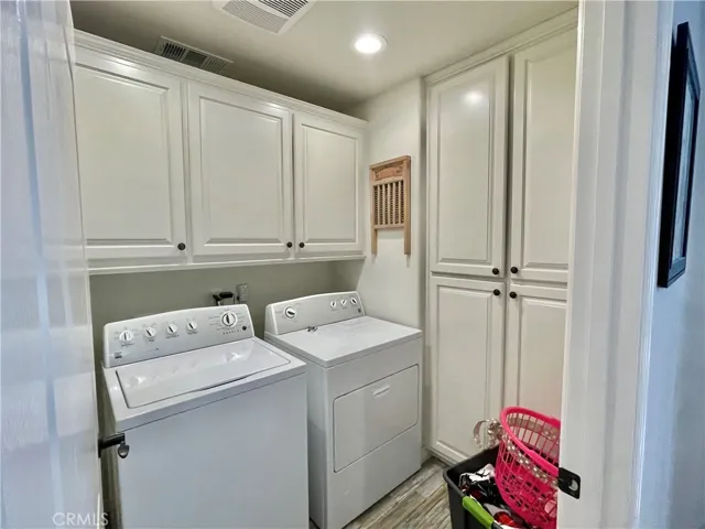 Laundry room (upstairs)