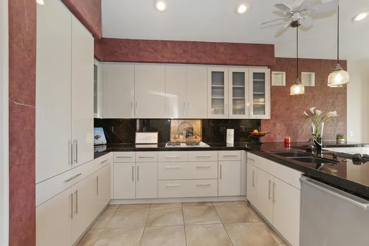 014_Kitchen