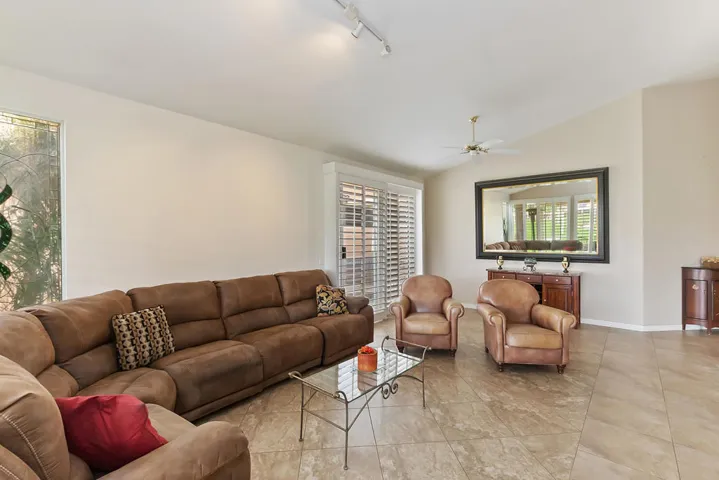 008_Living Room