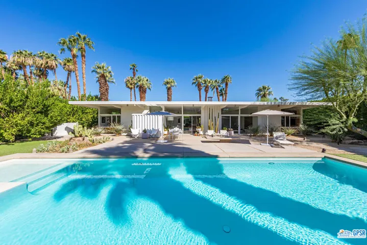 71049 Early Times Road Rancho Mirage California - backyard to house head on