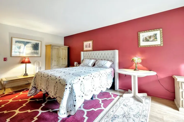 7227 Navajo 219, San Diego, California 92119