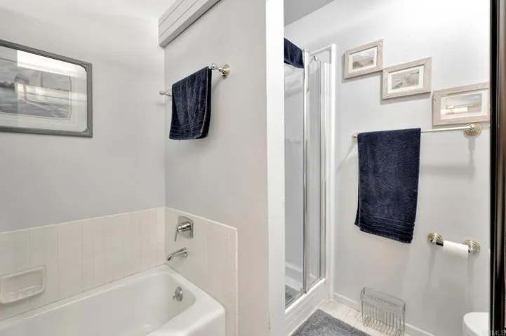 7227 Navajo 219, San Diego, California 92119