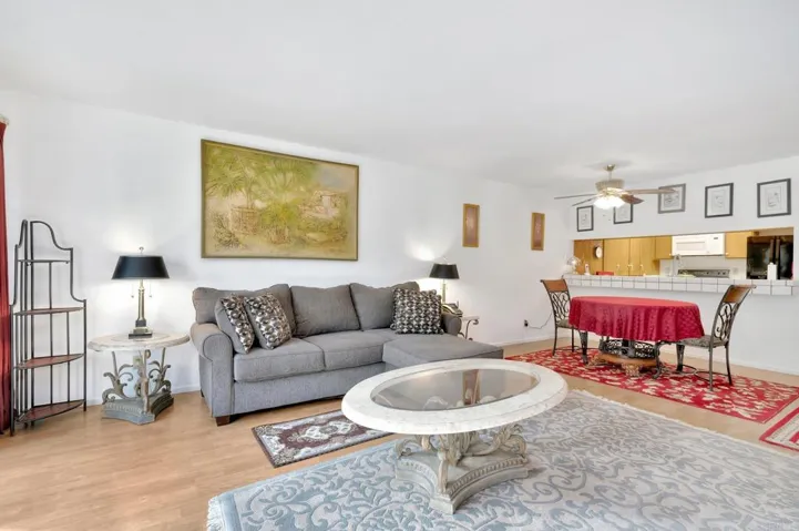 7227 Navajo 219, San Diego, California 92119