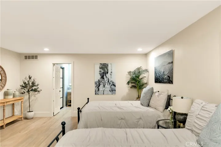 1st Ensuite Bedroom