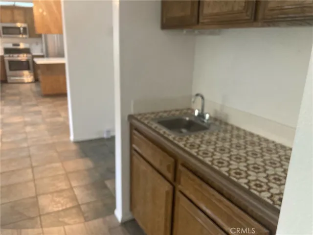 1805 Silver Oak Way, Hemet, California 92545