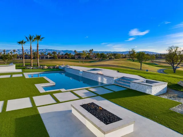 68-web-or-mls-JV_Peninsula_0123_068