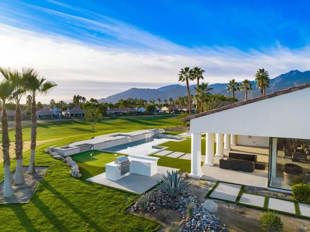 48-web-or-mls-JV_Peninsula_0123_048