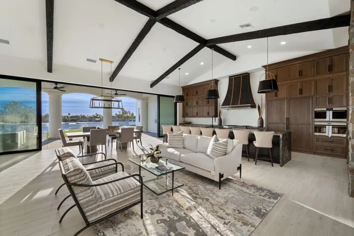 83-web-or-mls-JV_Peninsula_0123_083