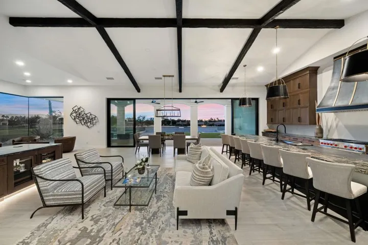43-web-or-mls-JV_Peninsula_0123_043
