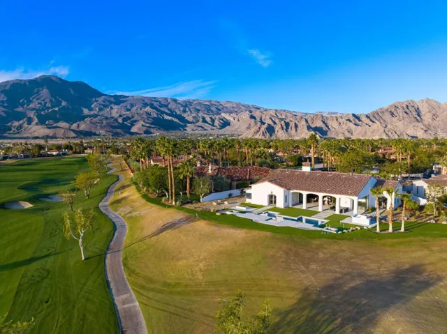 74-web-or-mls-JV_Peninsula_0123_074