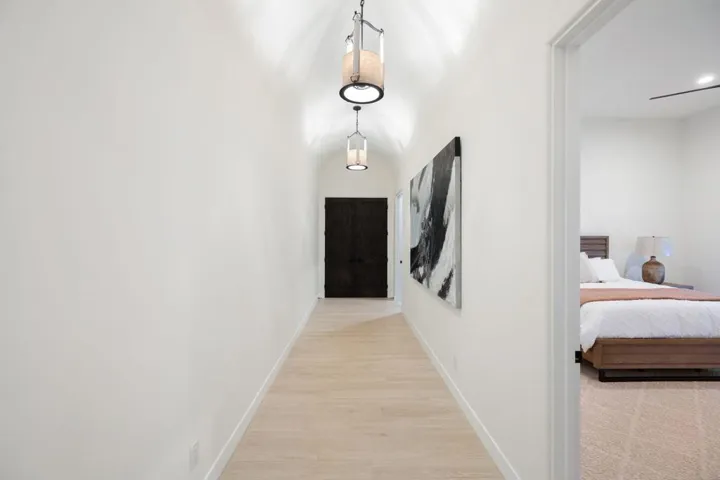99-web-or-mls-JV_Peninsula_0123_099