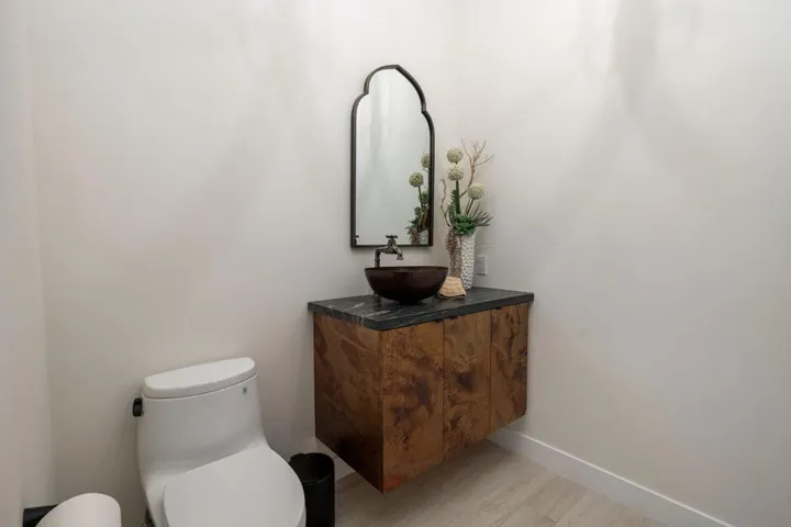 109-web-or-mls-JV_Peninsula_0123_109