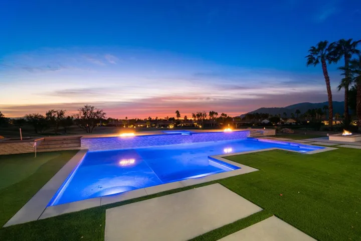 34-web-or-mls-JV_Peninsula_0123_034