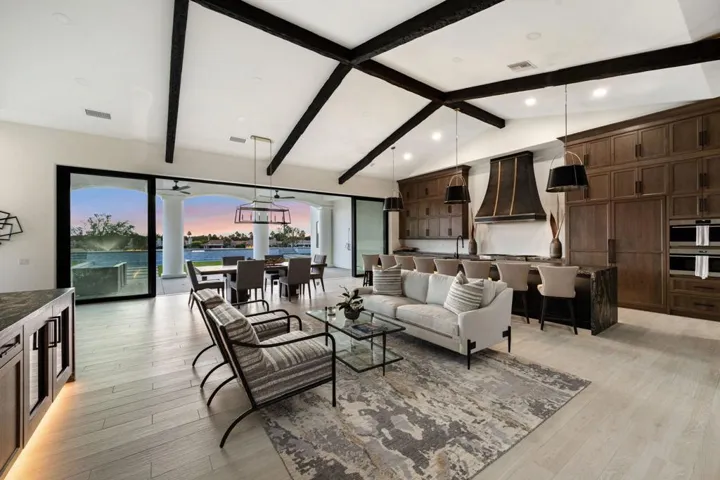 81-web-or-mls-JV_Peninsula_0123_081