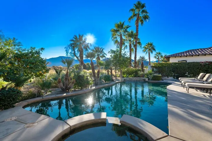 25-web-or-mls-JRSavona_2022_025
