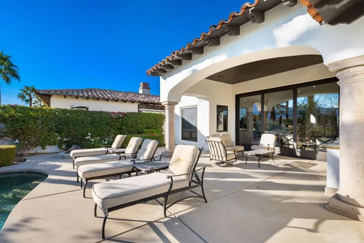 29-web-or-mls-JRSavona_2022_029