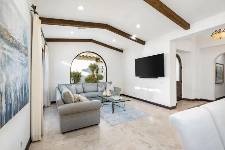 39-web-or-mls-JRSavona_2022_039