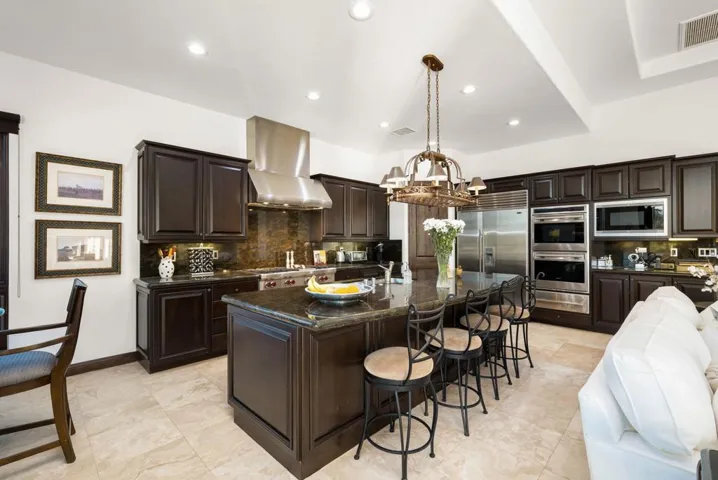 47-web-or-mls-JRSavona_2022_047