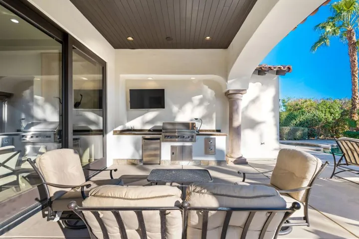 21-web-or-mls-JRSavona_2022_021