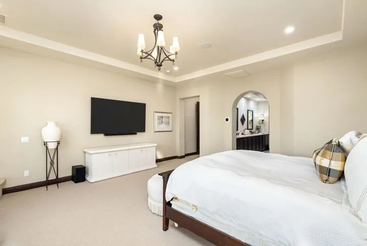 58-web-or-mls-JRSavona_2022_058