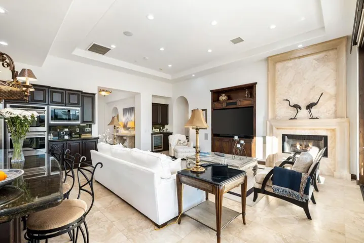 45-web-or-mls-JRSavona_2022_045