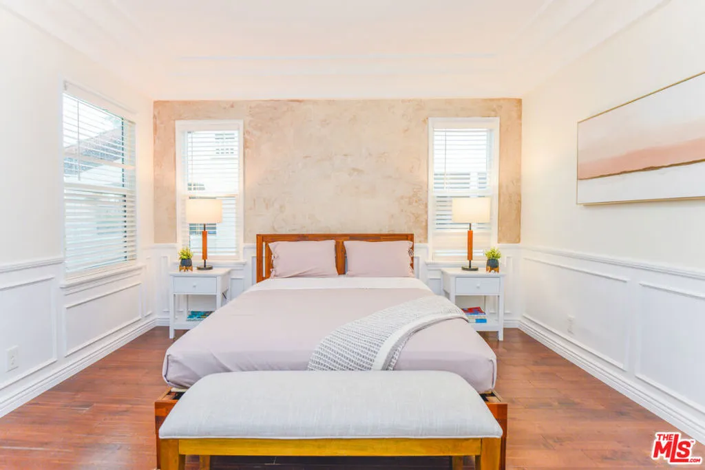 1017 S Alfred Street, California home-pic-6