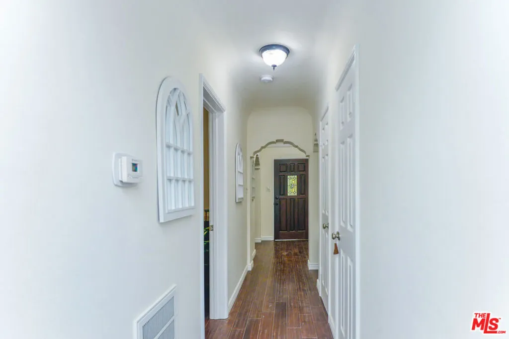 1017 S Alfred Street, California home-pic-34