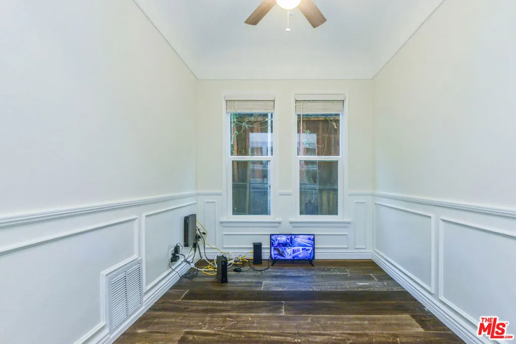 1017 S Alfred Street, California home-pic-42