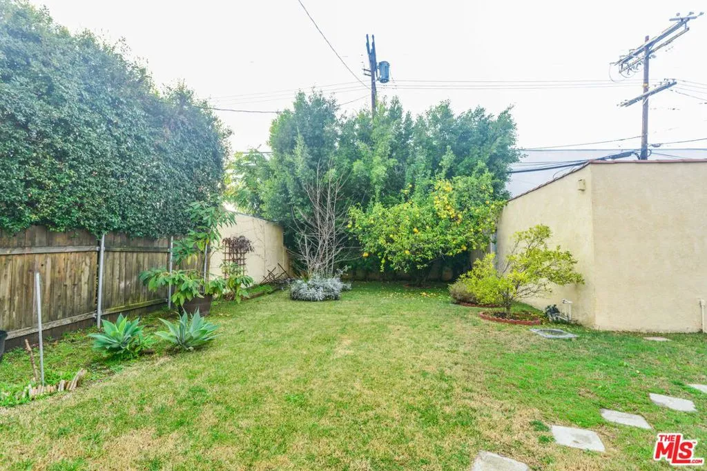 1017 S Alfred Street, California home-pic-56