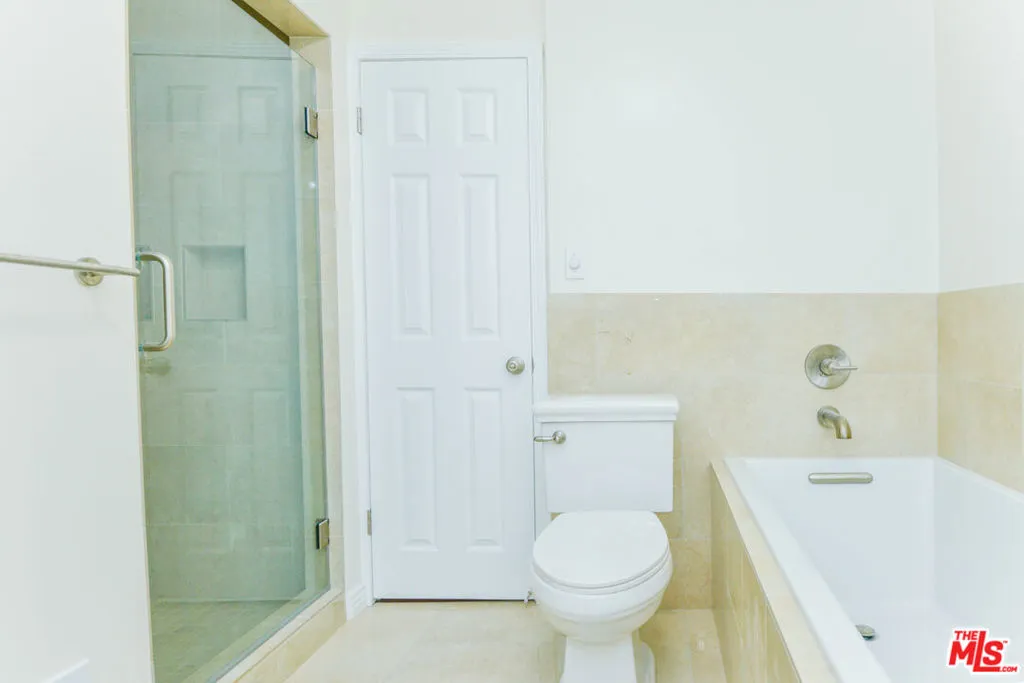 1017 S Alfred Street, California home-pic-27